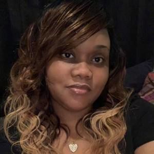 Meet your Posher, Tisia